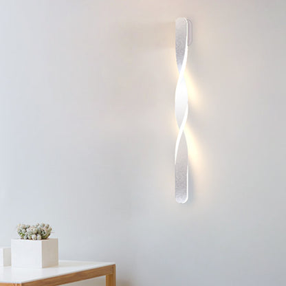 Minimalist Modern Twisted Metal Strip Wall Lamp