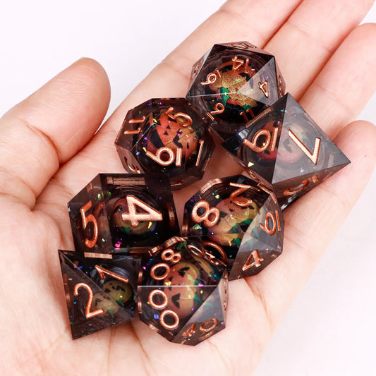 7 Pcs Sharp Edge Resin Halloween Dice Set